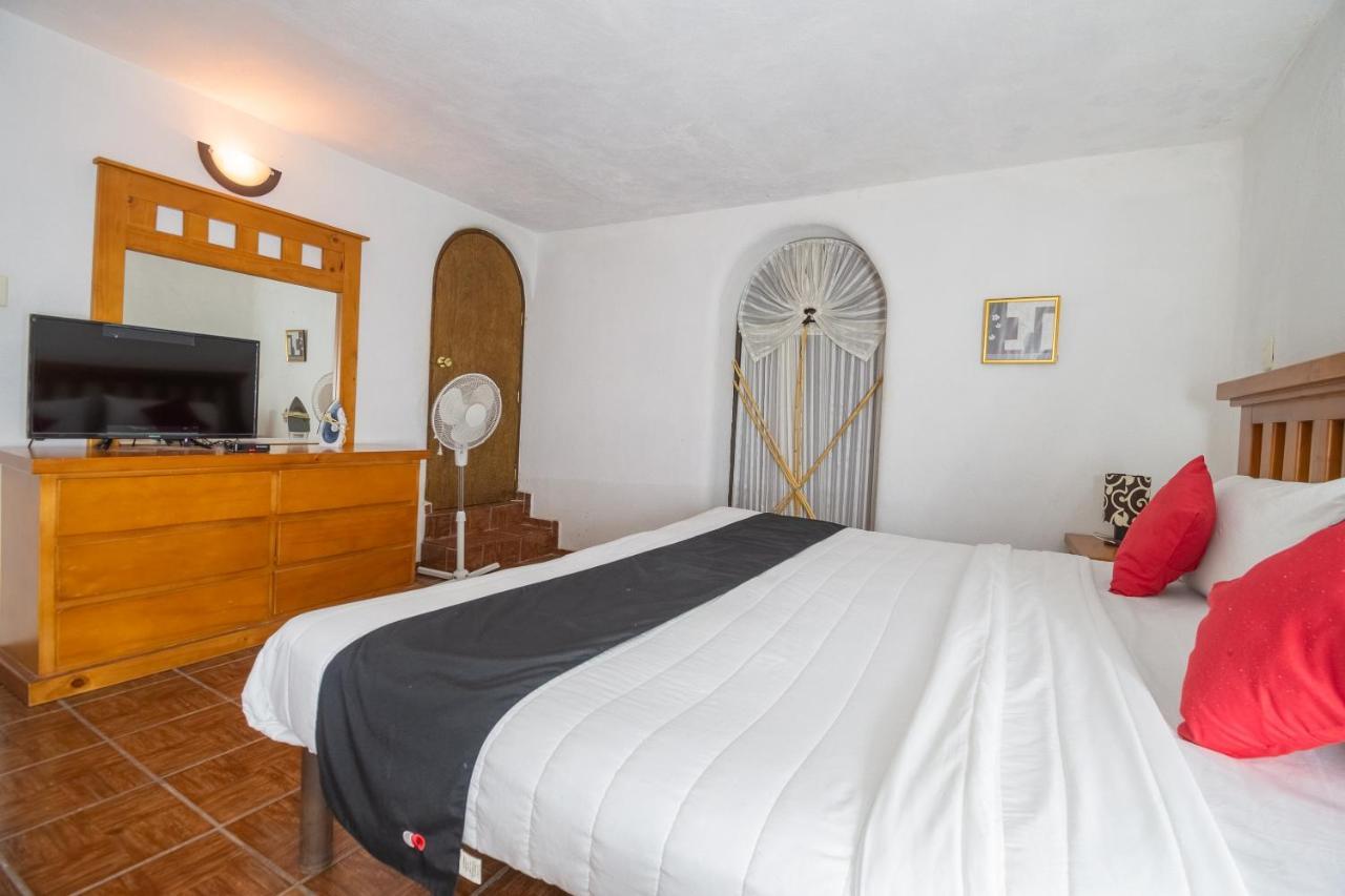 Capital O Next Yard Hotel & Suites Tequisquiapan San Luis Potosi Exterior photo